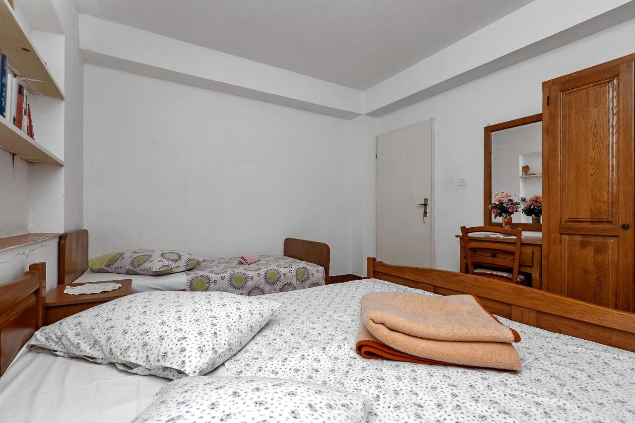 Apartments Milivoj Bogomolje Kültér fotó